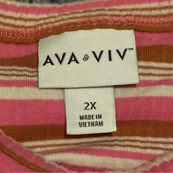Ava & Viv Plus-Size Women’s Striped Ribbed Top - Picture 3 of 3